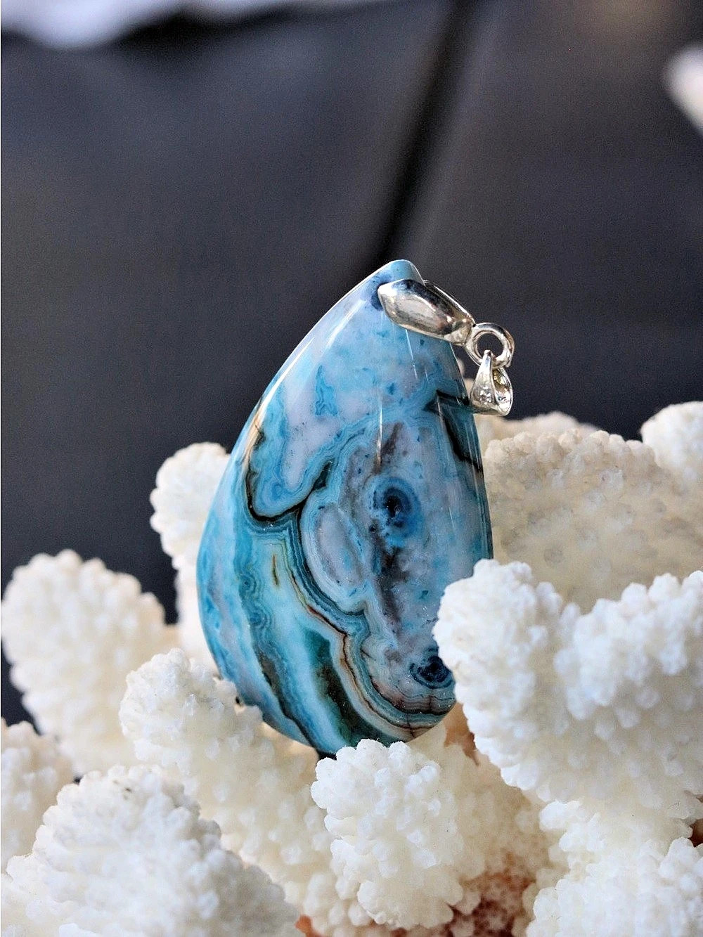 Blue & Sterling Silver 925 Agate-Style Teardrop Pendant